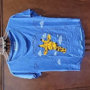 Choke T-shirt Giraffe looking through Airplane Window Sz Small